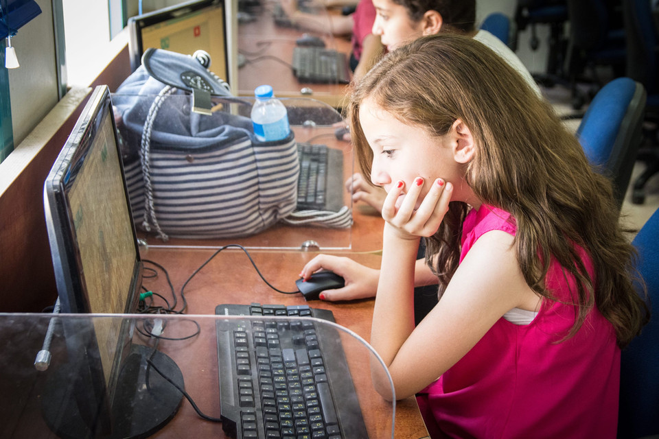 Students collaborating at an Ibtekar Innovation Day event